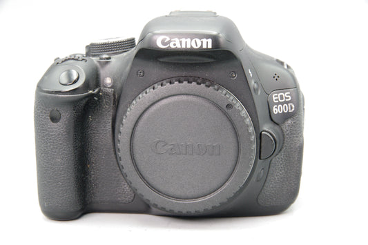 Canon EOS 600D DSLR Camera – Fully Working - Please Read