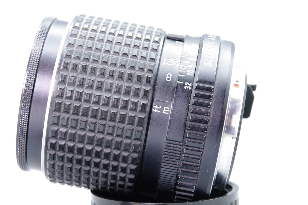 SMC Pentax-M 135mm f/3.5 – MF Telephoto Prime – K Mount – Compact Vintage.