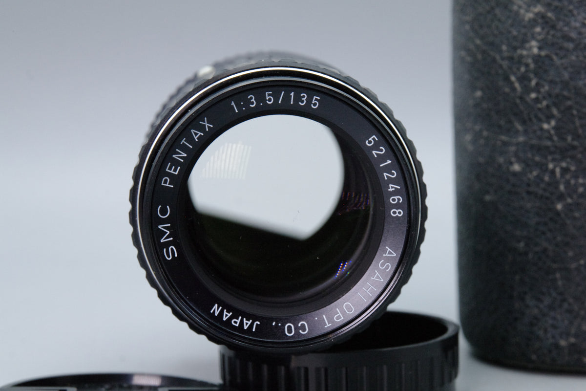SMC Pentax 135mm f3.5 Telephoto Prime Lens Pentax PK Mount Hard Case Caps Tested