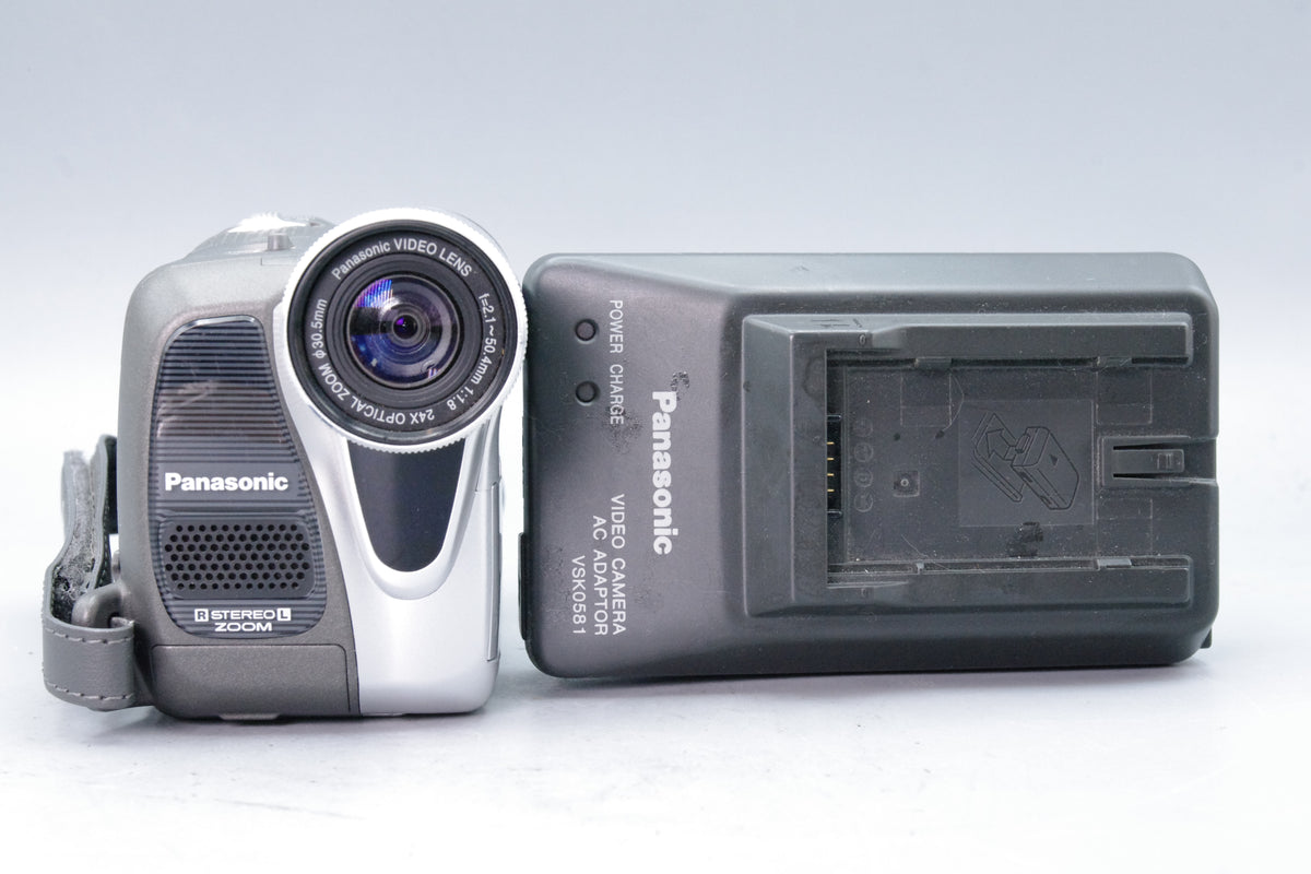 Panasonic NV-GS17 MiniDV Camcorder 24x Optical Zoom Charger AC Adapter VSK0581 Tested