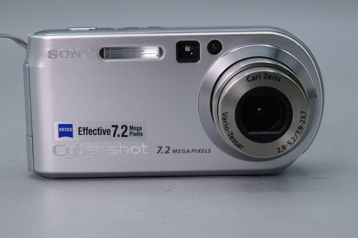 Sony Cyber-shot DSC-P200 7.2MP Digital Camera Silver Carl Zeiss 3x Zoom Tested