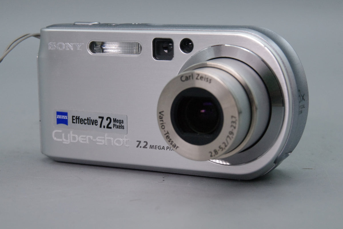 Sony Cyber-shot DSC-P200 7.2MP Digital Camera Silver Carl Zeiss 3x Zoom Tested