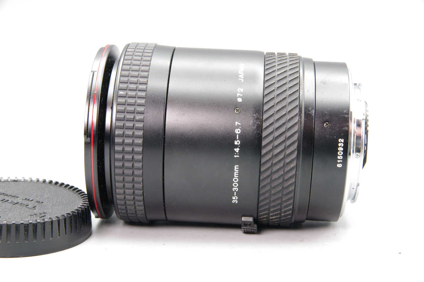 Tokina 35‑300mm F4.5‑6.7 Zoom Lens – Canon EF Mount – Very Good