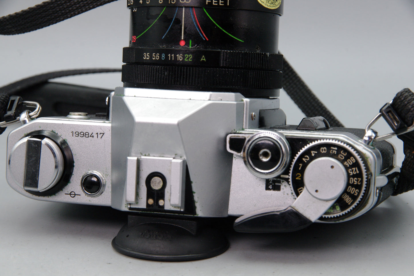Canon AE‑1 35mm SLR + Vivitar 28‑70mm F3.5‑4.8 Lens – Very Good
