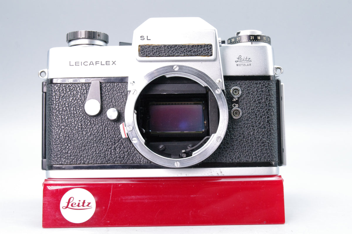 Leicaflex SL Silver Chrome 35mm SLR Camera Body Leitz Wetzlar 1968 - Serviced