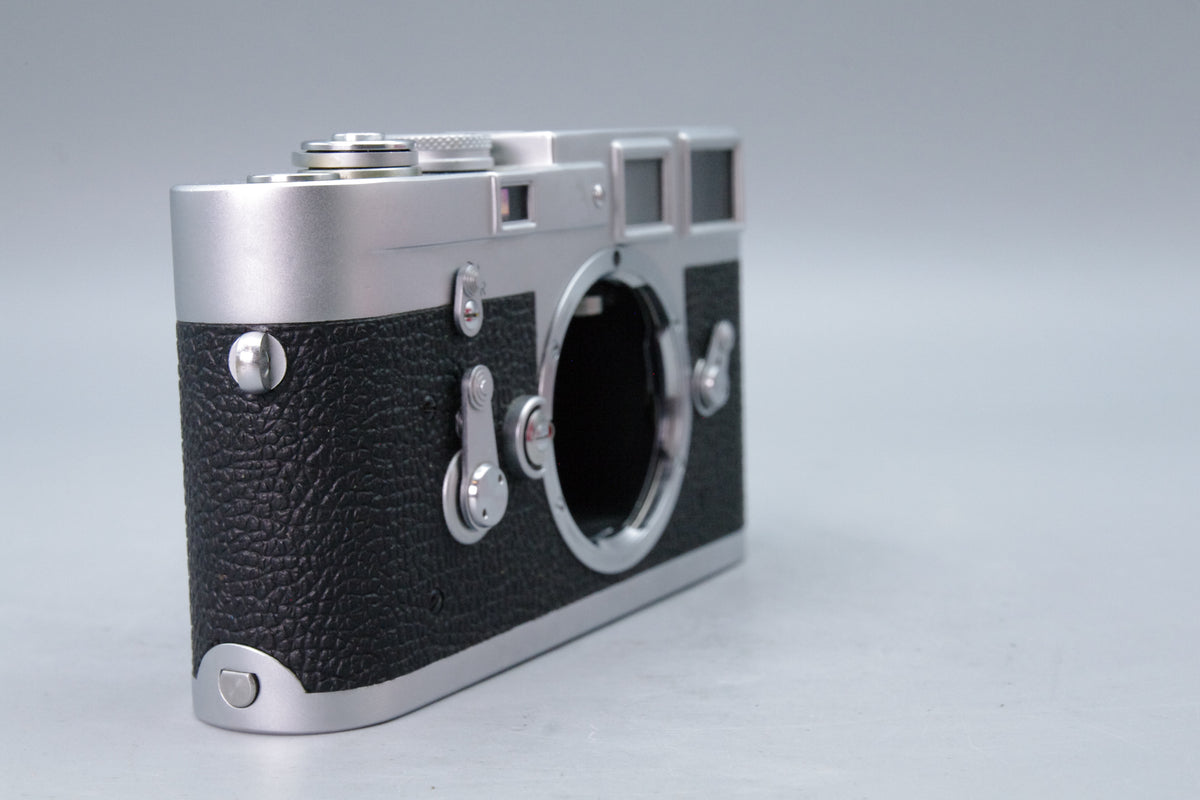 1960 Leica M3 Single Stroke Chrome 35mm Rangefinder Body Tested Excellent