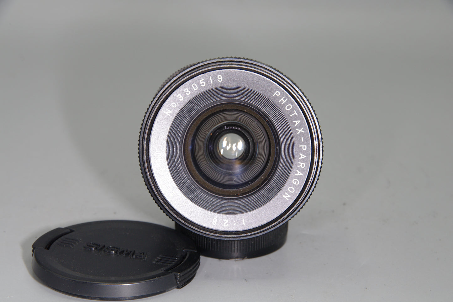 Photax Paragon 28mm f/2.8 Wide Angle Lens – M42 Mount – Manual Focus – VGC
