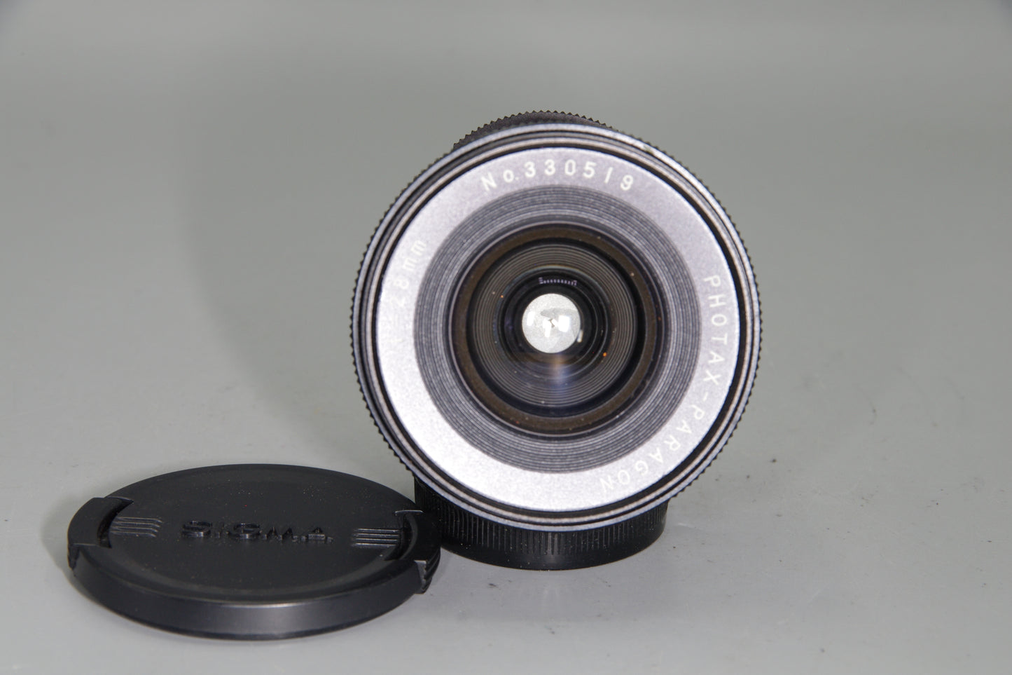 Photax Paragon 28mm f/2.8 Wide Angle Lens – M42 Mount – Manual Focus – VGC