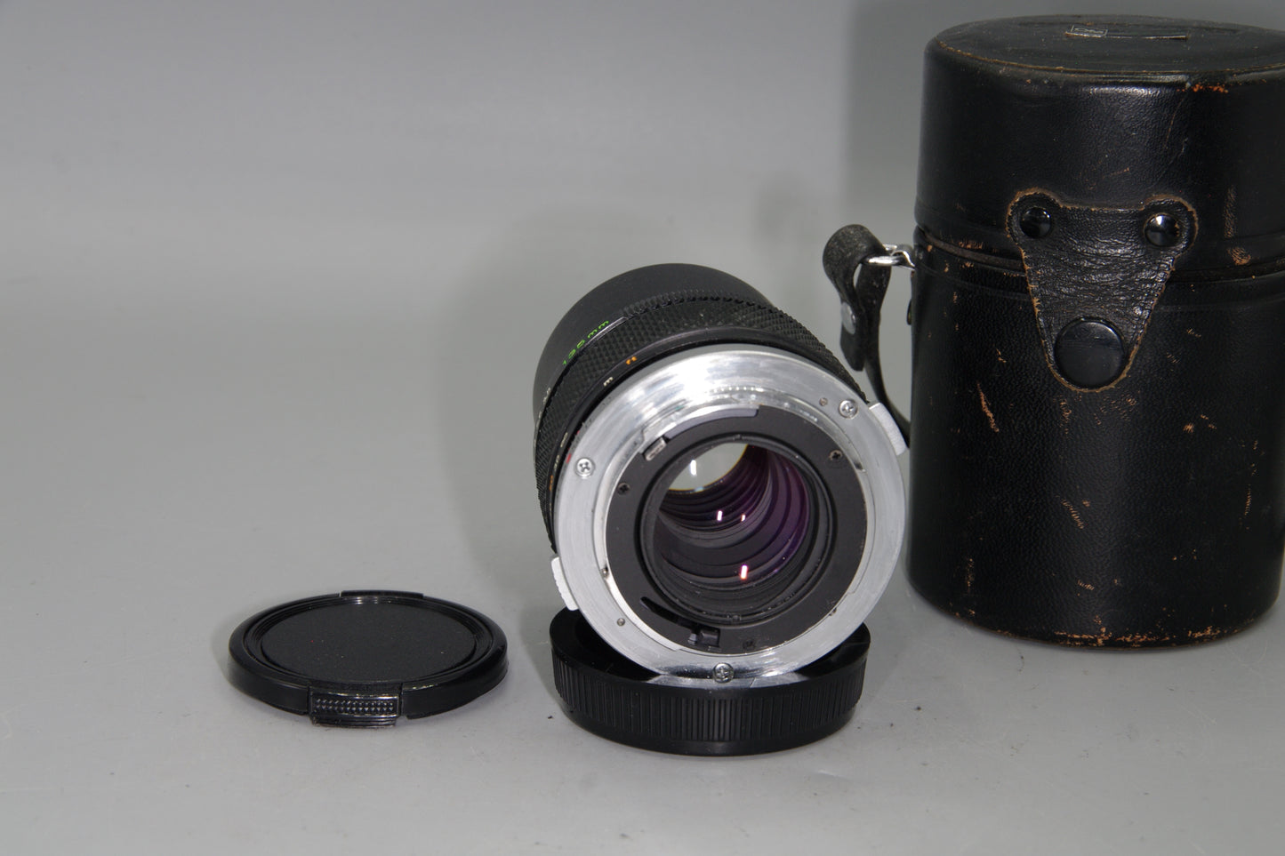 Olympus OM E.Zuiko 135mm f/3.5 Telephoto Lens – Manual Focus – VGC – OM Mount