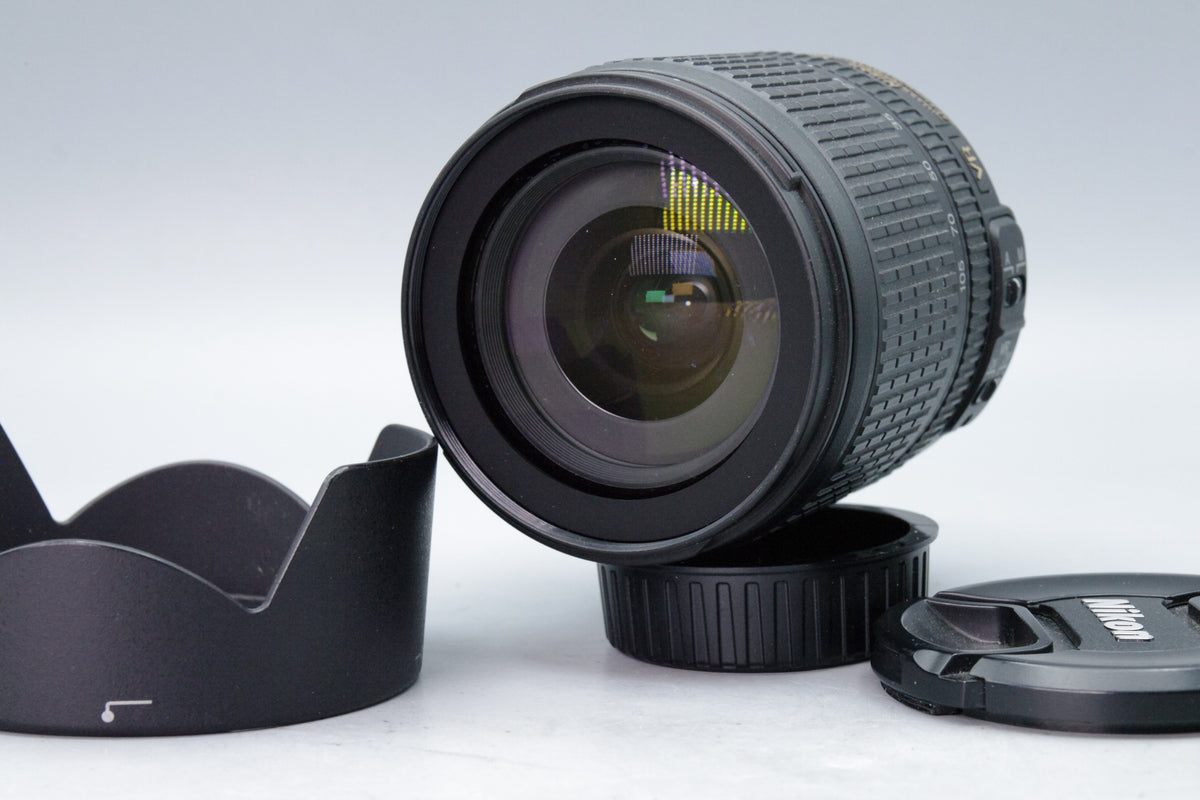 Nikon AF‑S DX 18–105mm f/3.5–5.6G ED VR  Lens – Excellent Condition
