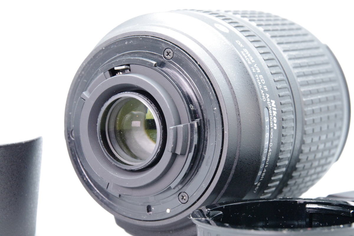 Nikon AF‑S DX 18–105mm f/3.5–5.6G ED VR  Lens – Excellent Condition