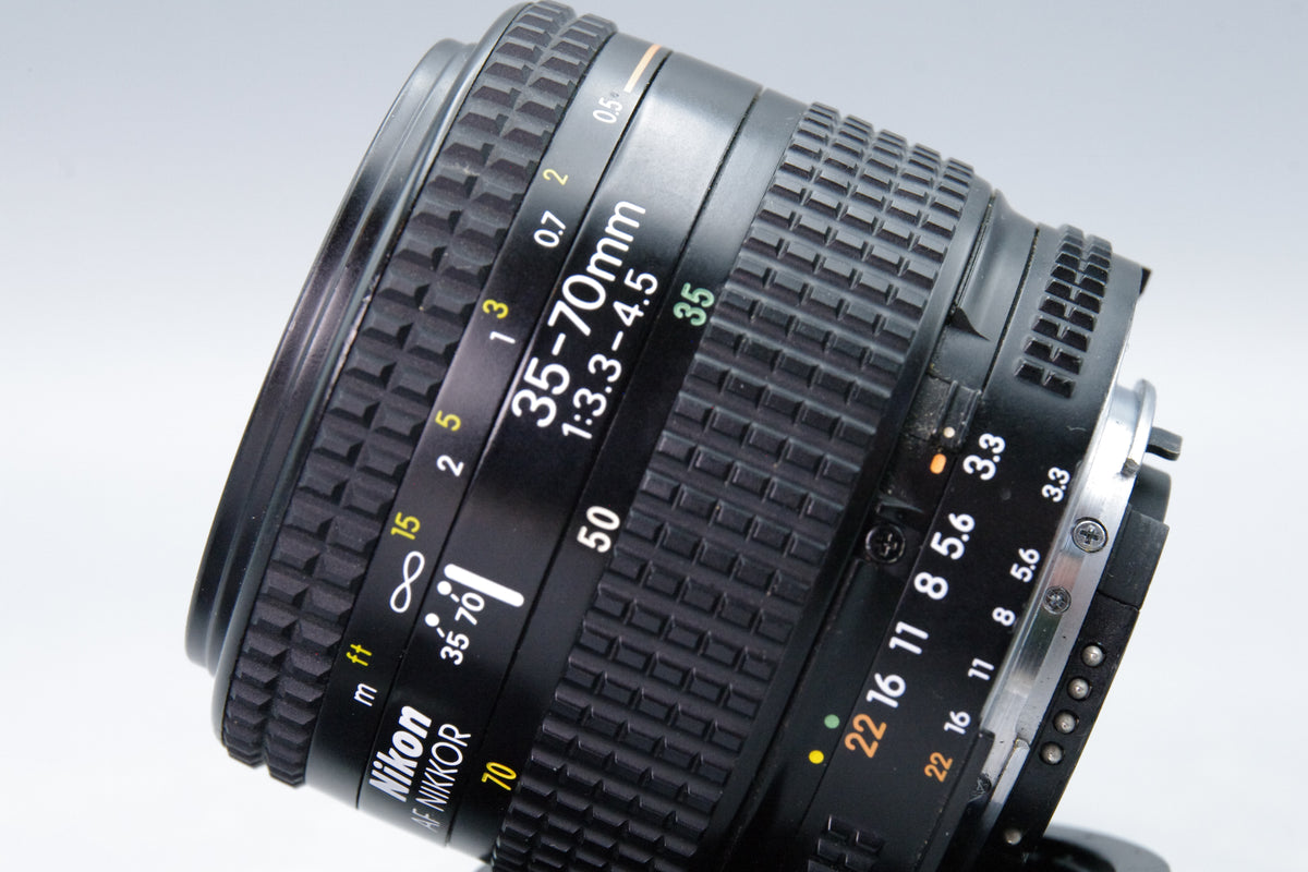 Nikon AF Nikkor 35–70mm f/3.3–4.5 Zoom Lens –  Excellent Condition