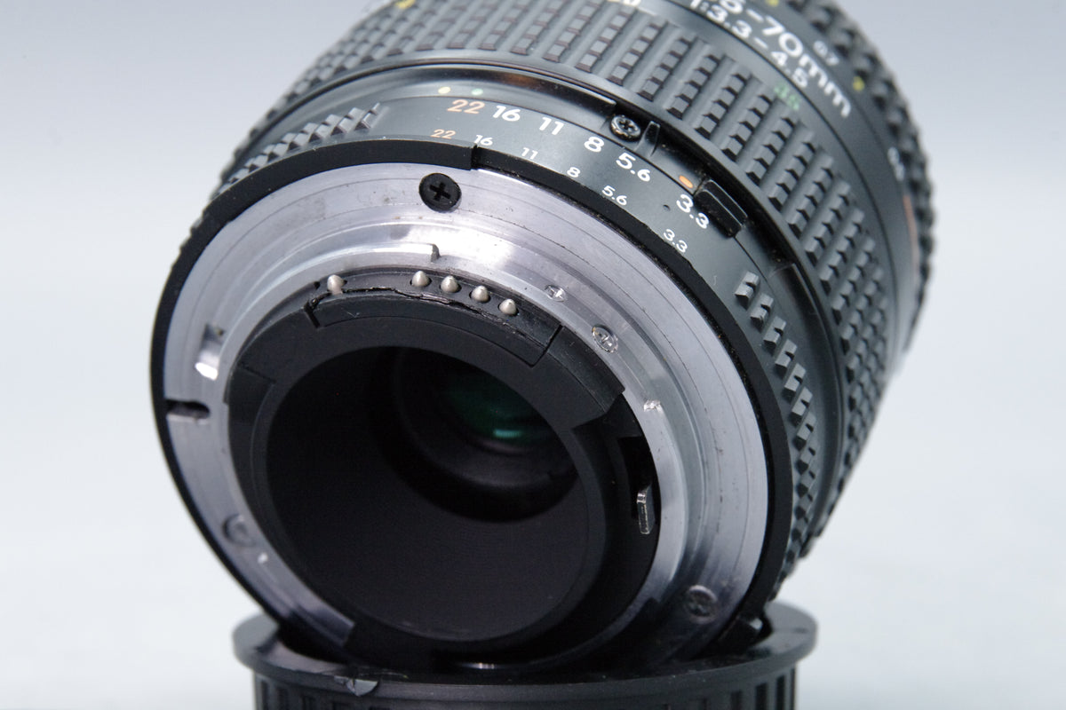 Nikon AF Nikkor 35–70mm f/3.3–4.5 Zoom Lens –  Excellent Condition