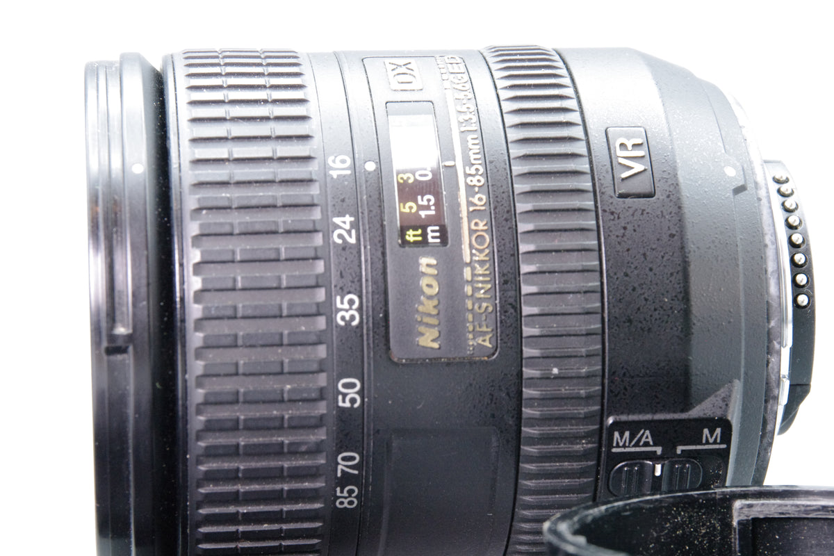 Nikon AF‑S 16‑85mm F3.5‑5.6G ED VR DX Lens - Tested - VGC