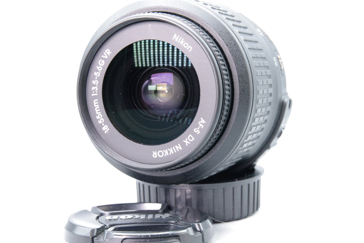 Nikon AF‑S DX Nikkor 18–55mm f/3.5–5.6G VR – Excellent