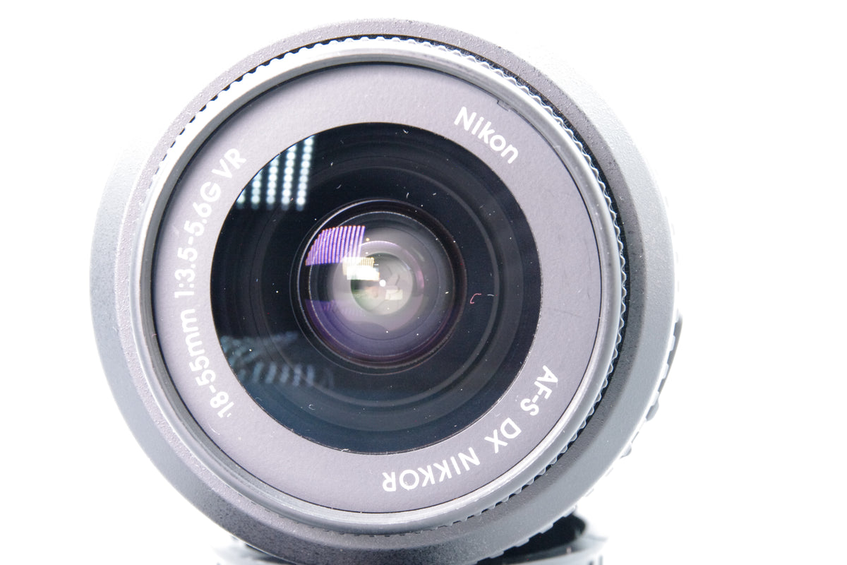 Nikon AF‑S DX Nikkor 18–55mm f/3.5–5.6G VR – Excellent