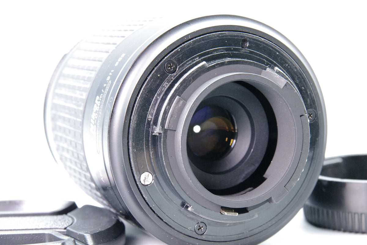 Nikon AF Nikkor 28-100mm f/3.5-5.6G Lens – Compact FX Zoom with Caps