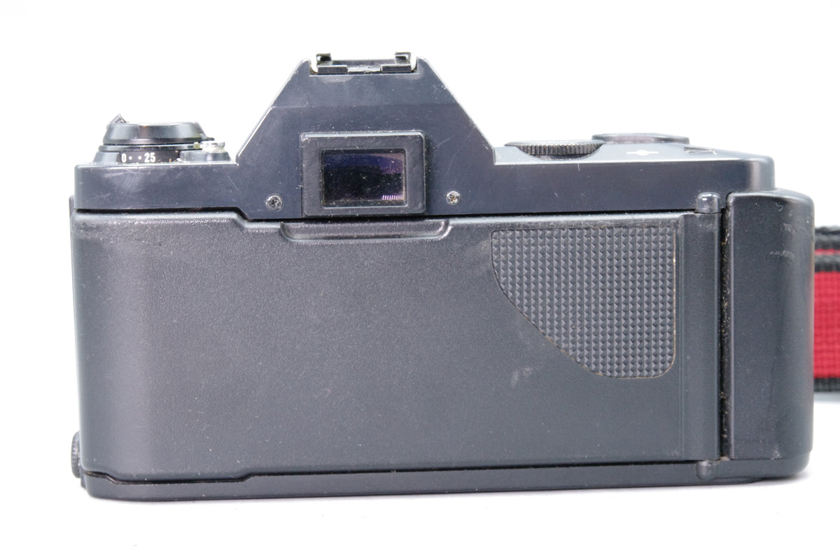 Canon T50 35mm SLR Film Camera Body Programmed Automation FD Mount Cap Strap Tested