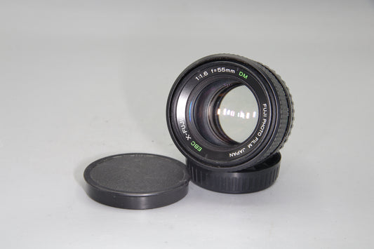 Fuji 55mm f/1.6 – MF Standard Prime – Pentax K Mount – Minor Fungus – Vintage