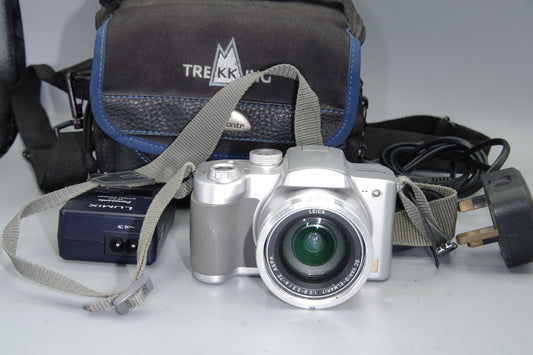 Panasonic Lumix DMC-FZ5 – 12x Leica Zoom – MEGA O.I.S. – Early Digital Classic