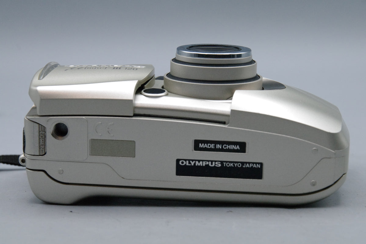 Olympus MJU III Zoom 120 35mm Film Camera – All Weather - Excellent
