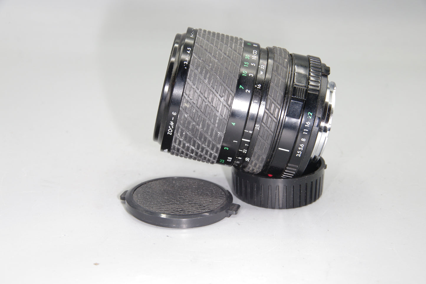 Sigma 28–70mm f/3.5–4.5 Zoom Lens – Minolta MD Mount – Clean – Vintage