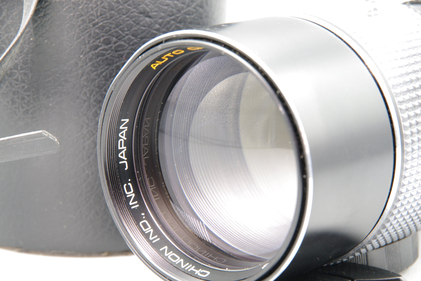 Auto Chinon 200mm f/3.5 Lens Very Good Condition M42 Mount with Caps