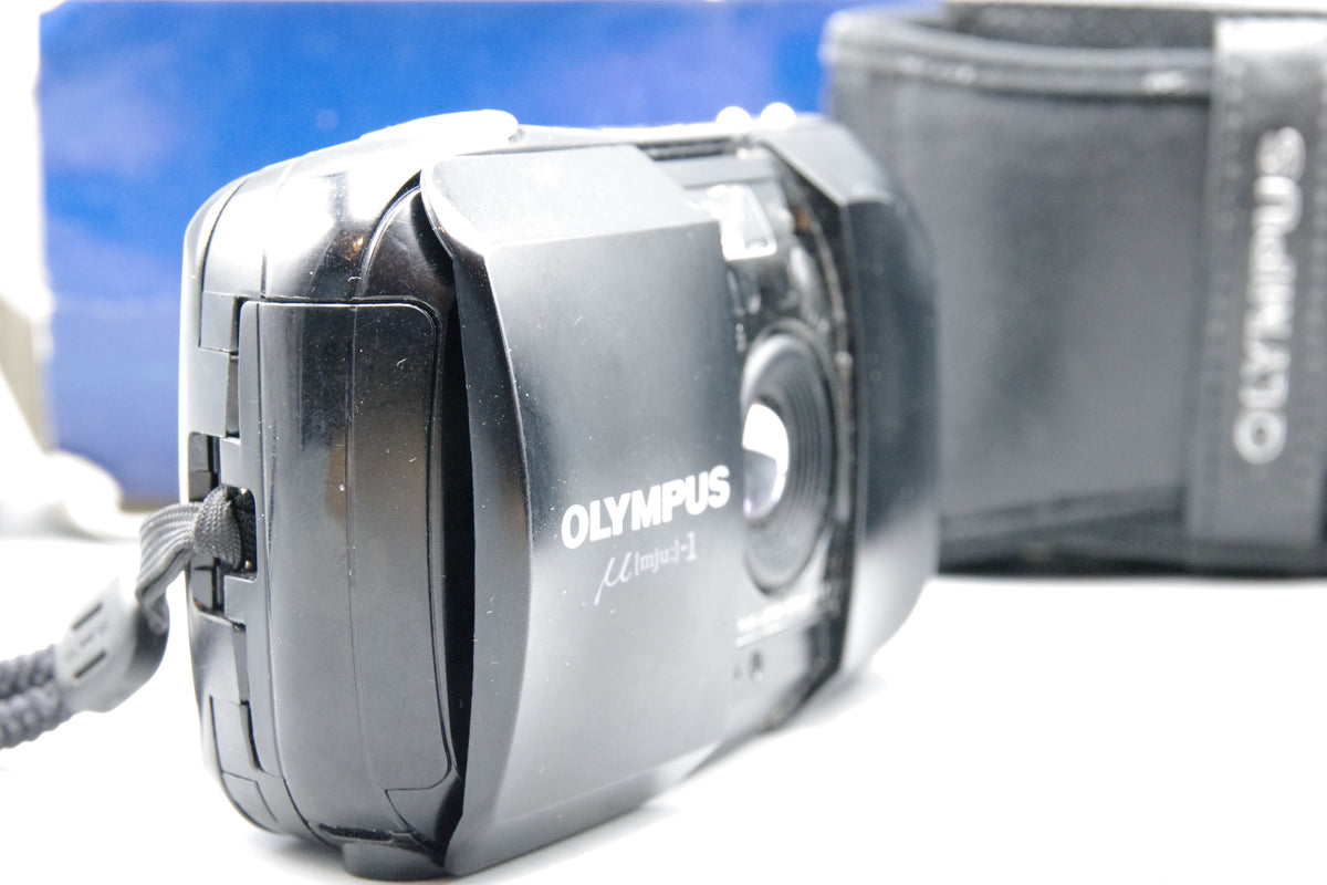 Olympus mju I 35mm Point and Shoot Film Camera Black 35mm f3.5 Lens Boxed