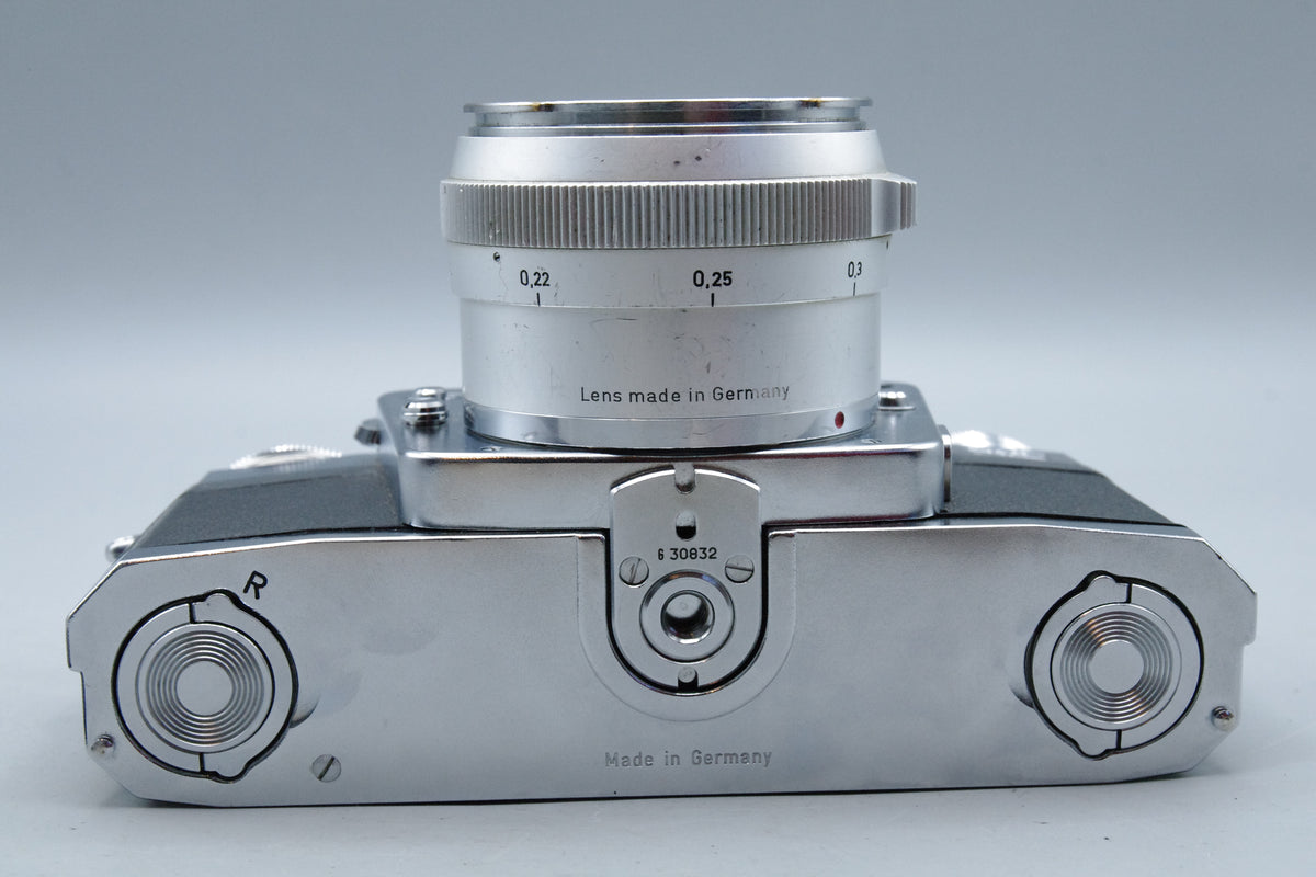 Zeiss Ikon Contarex Bullseye 35mm SLR Camera Distagon 35mm f4 Excellent