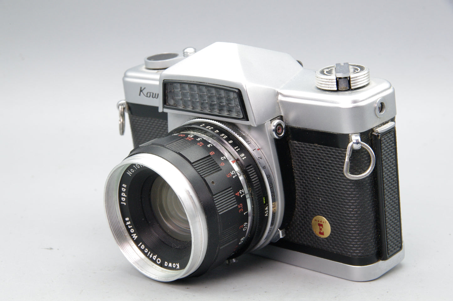 Kowa Model E SLR with 50mm f/2 Lens Shutter Working