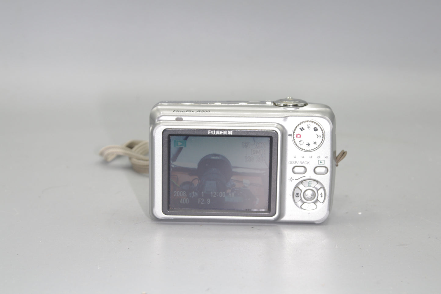 Fujifilm A900 9MP Digital Compact Camera - Takes AA Batteries
