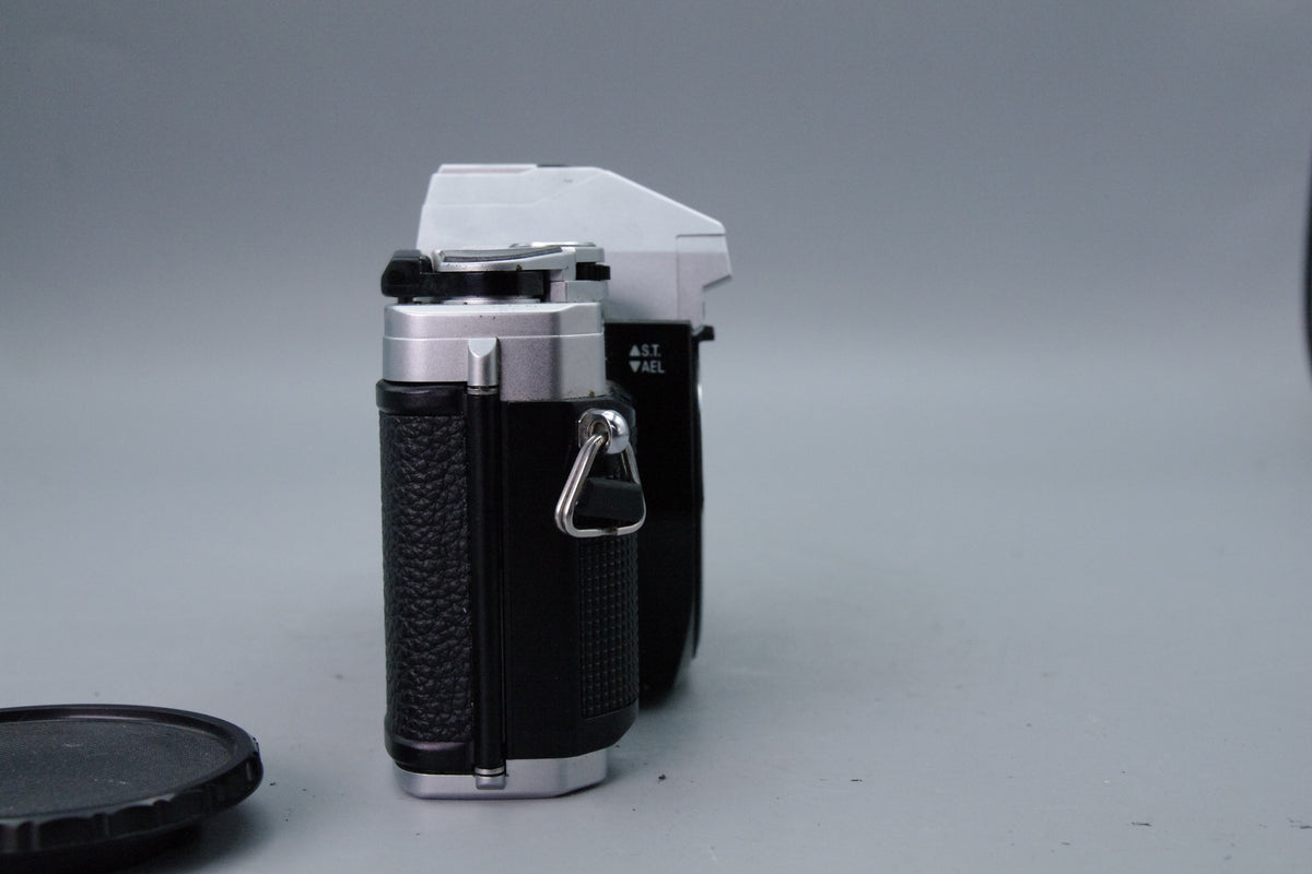 Minolta X‑300 35mm SLR Body – Tested – Clean – Excellent