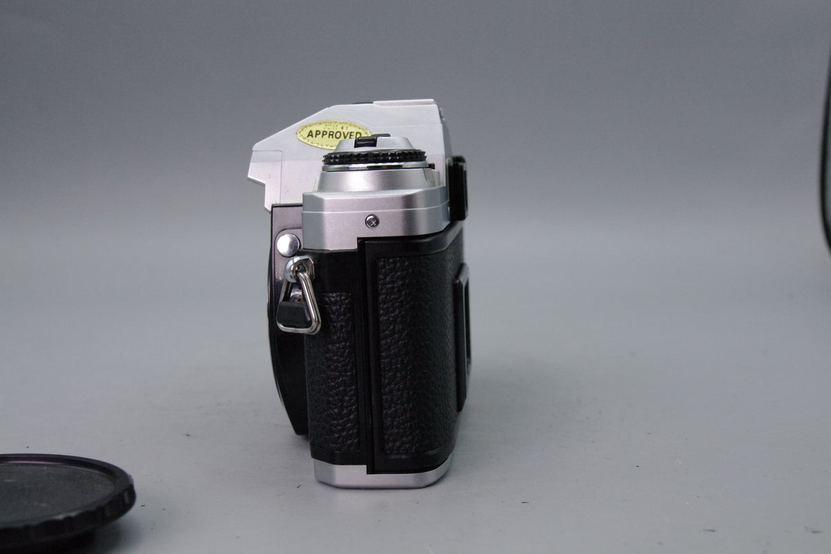 Minolta X‑300 35mm SLR Body – Tested – Clean – Excellent