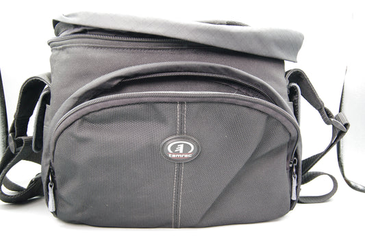 Tamrac 3350 Shoulder Camera Case – Compact DSLR Bag with Padded Interior