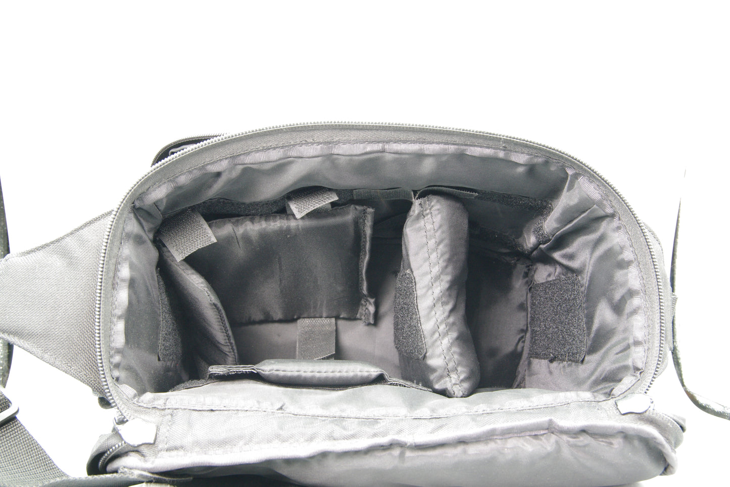 Tamrac 3350 Shoulder Camera Case – Compact DSLR Bag with Padded Interior