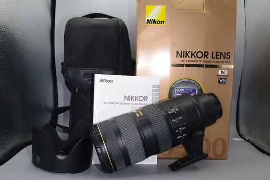 Nikon AF-S Nikkor 70-200mm F/2.8G ED VR II - Excellent