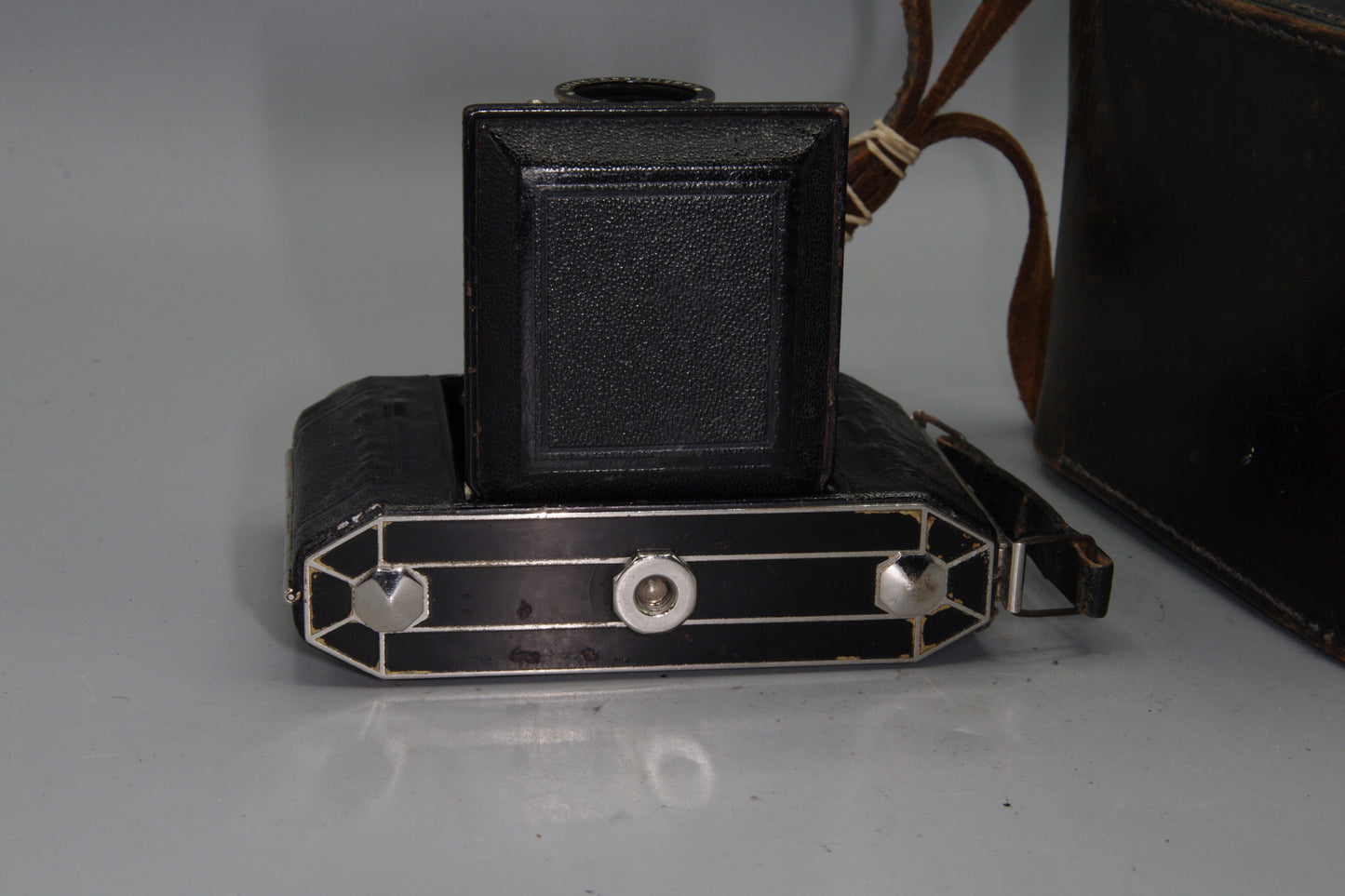 Kodak Duo 620 Folding Camera – 75mm f/4.5 Kodak Anastigmat Lens