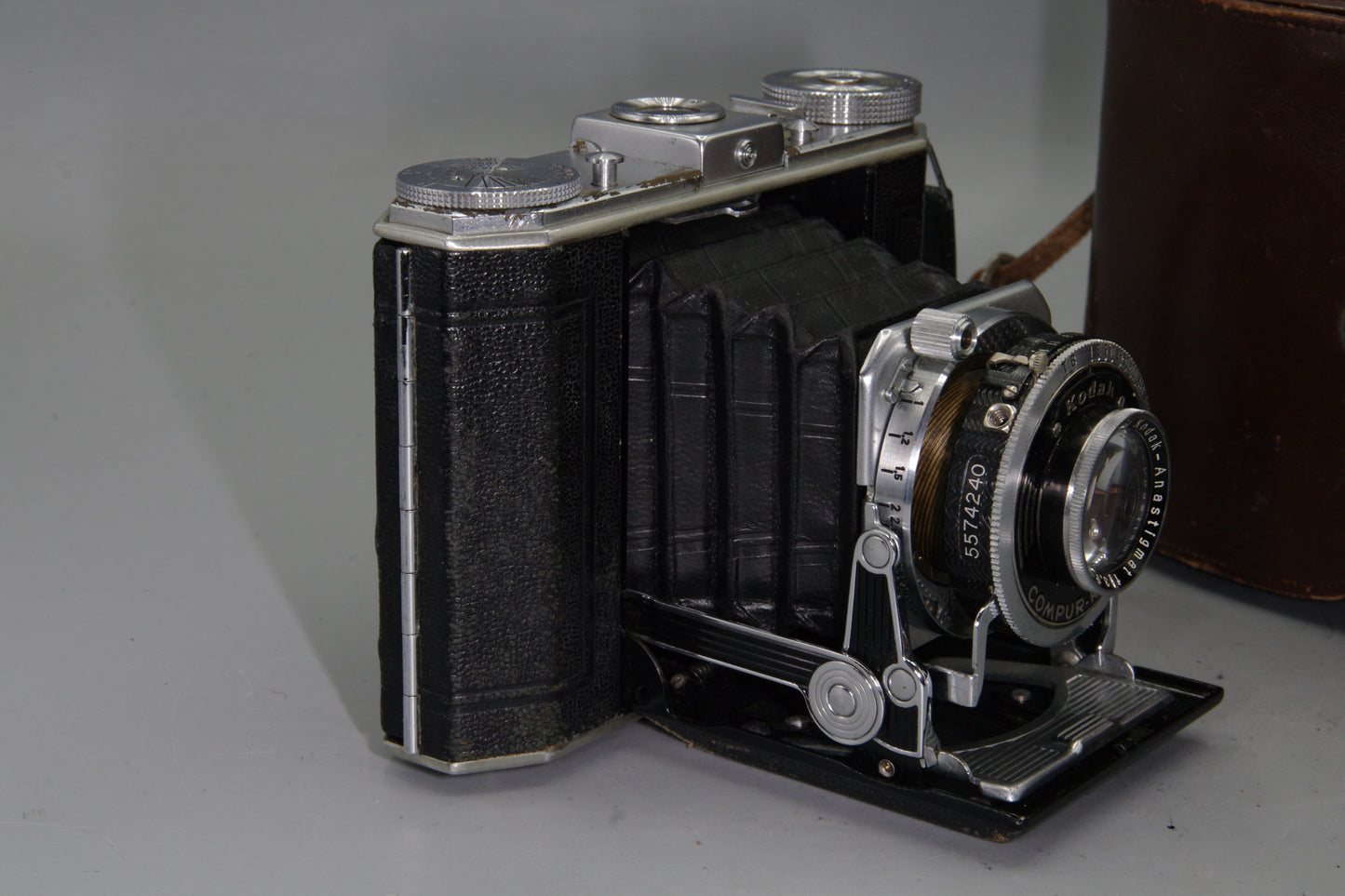 Kodak Duo 620 Folding Camera – 75mm f/3.5 Kodak Anastigmat Lens – Series II