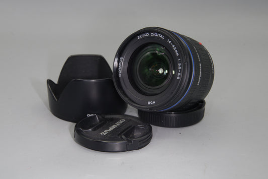 Olympus Zuiko Digital 14–42mm f/3.5–5.6 ED – 3× Zoom – Four Thirds – Lightweight