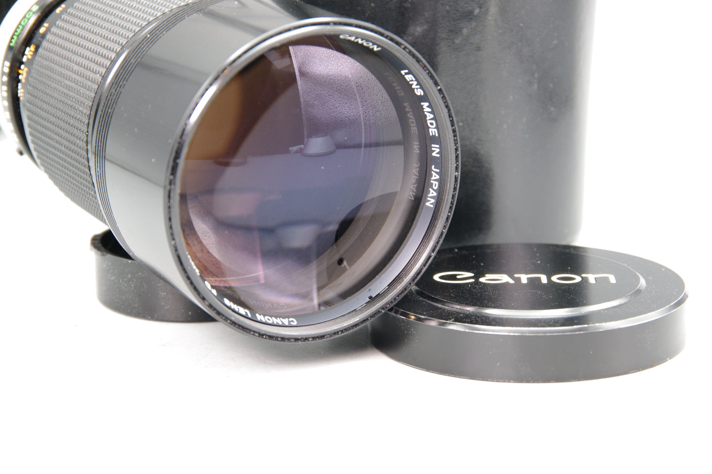 Canon FD 200mm f/2.8 S.S.C. Telephoto Lens with Case - Excellent