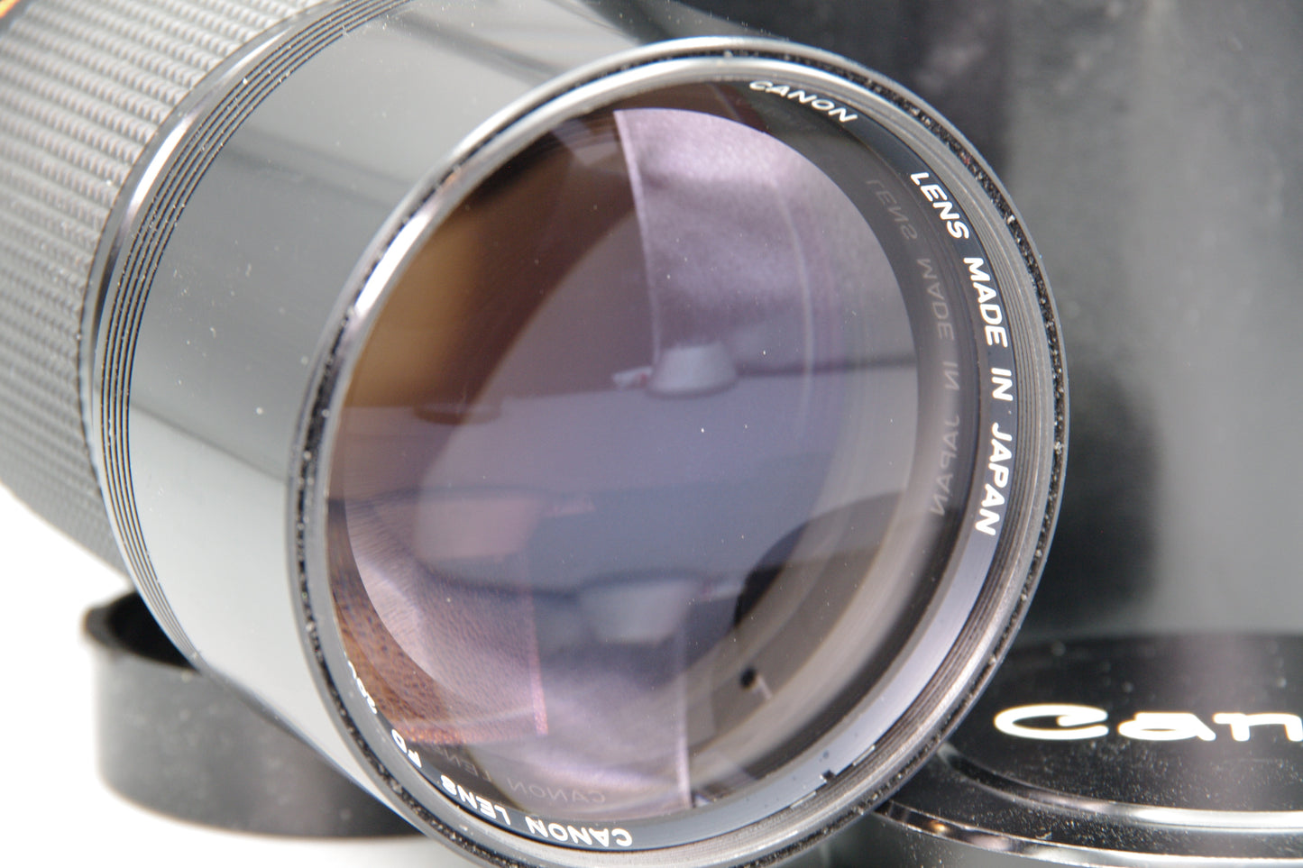 Canon FD 200mm f/2.8 S.S.C. Telephoto Lens with Case - Excellent