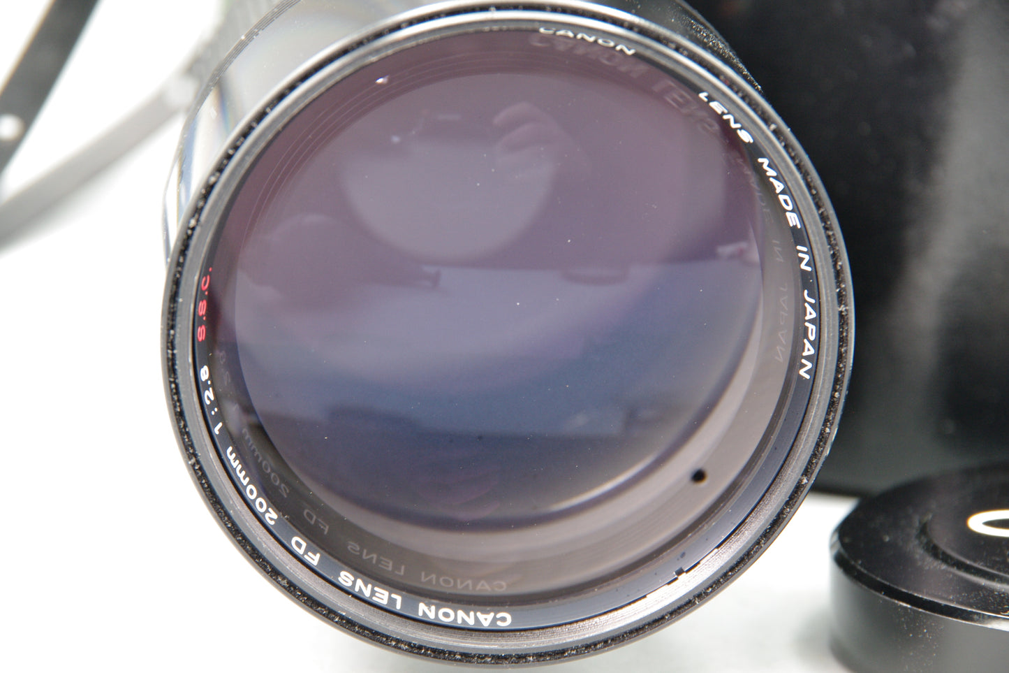 Canon FD 200mm f/2.8 S.S.C. Telephoto Lens with Case - Excellent