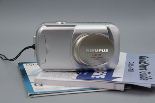 Olympus D-395 2.0MP Digital Camera with Instructions - Tested, VGC