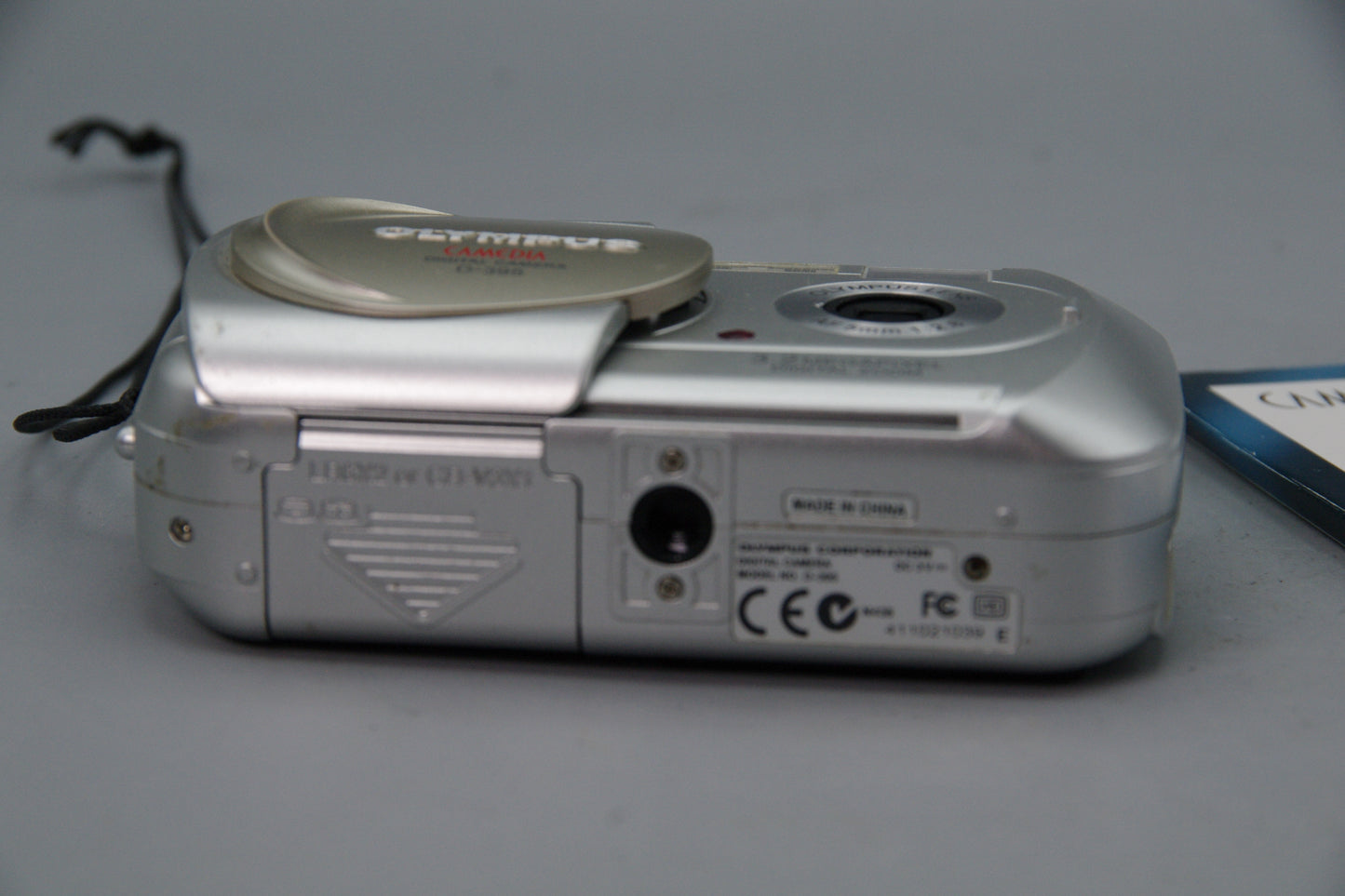 Olympus D-395 2.0MP Digital Camera with Instructions - Tested, VGC