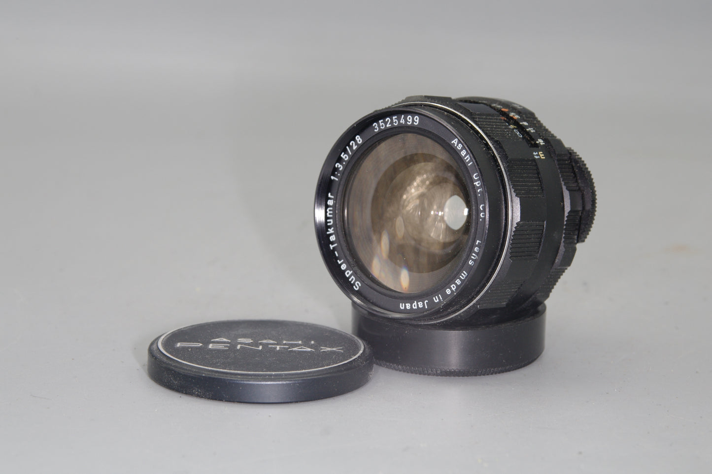 Asahi Super-Takumar 28mm F/3.5 M42 Mount Lens with Caps - Excellent