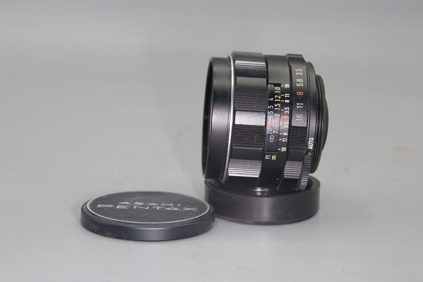 Asahi Super-Takumar 28mm F/3.5 M42 Mount Lens with Caps - Excellent