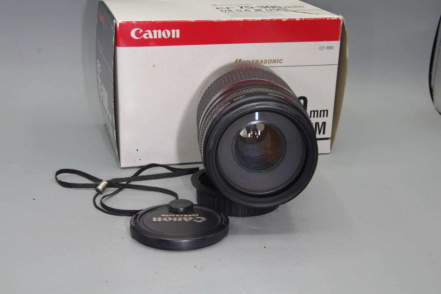 Boxed Canon EF 75-300mm F4-5.6 III USM Zoom Lens for EOS DSLR – Excellent