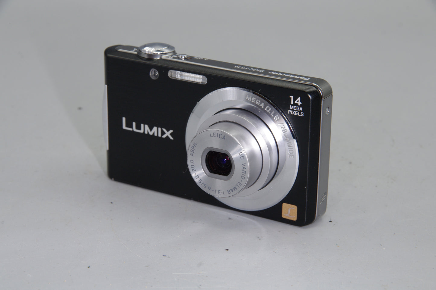 Panasonic Lumix DMC-FS16 14.1MP Digital Camera – Leica Lens, Excellent