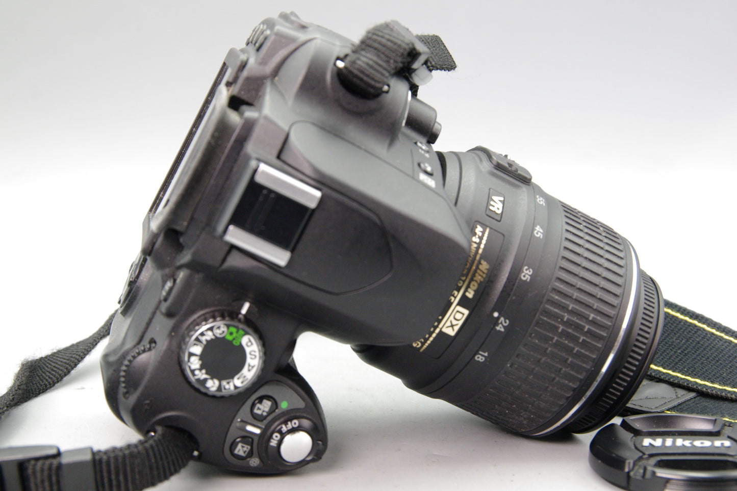 Nikon D60 Digital SLR Camera 10.2MP with Case, Charger and Book - S/C 3077