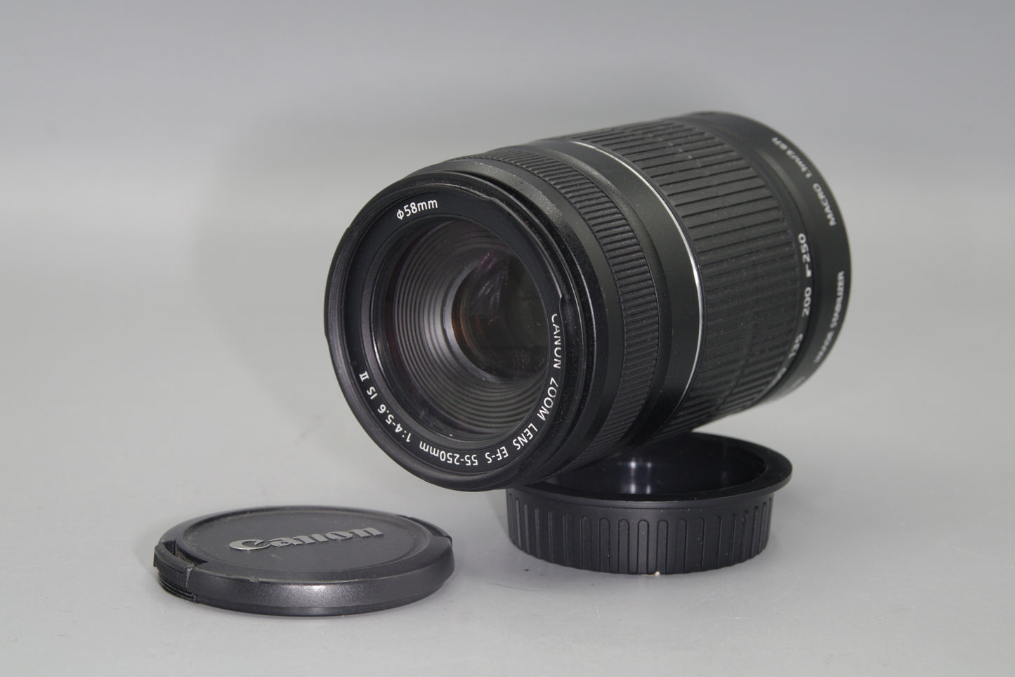 Canon EF-S 55-250mm F/4-5.6 IS II AF Zoom Lens with Caps Excellent